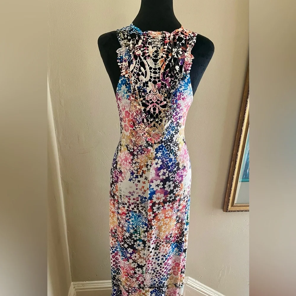 VENUS Multicolor Floral Maxi Dress With Crochet Detailing - Picture 3 of 4